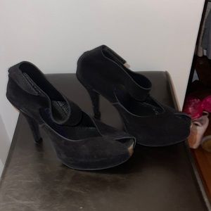 Pedro Garcia black pumps